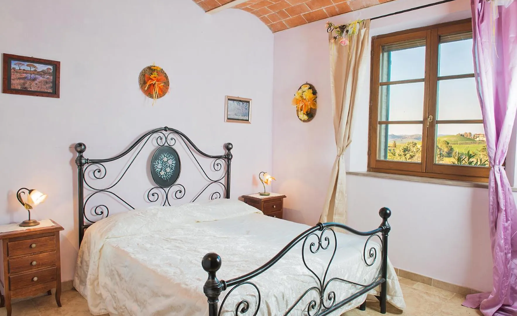Farm stay Agriturismo Panieracci Villamagna
